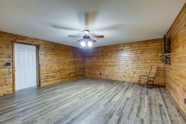 424 Charles McClearen Rd, Hohenwald, TN 38462