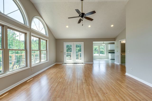 424 Charles McClearen Rd, Hohenwald, TN 38462