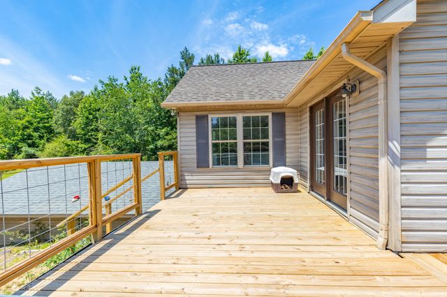 424 Charles McClearen Rd, Hohenwald, TN 38462
