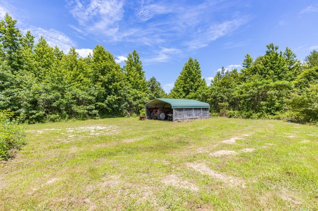 424 Charles McClearen Rd, Hohenwald, TN 38462