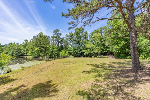 424 Charles McClearen Rd, Hohenwald, TN 38462