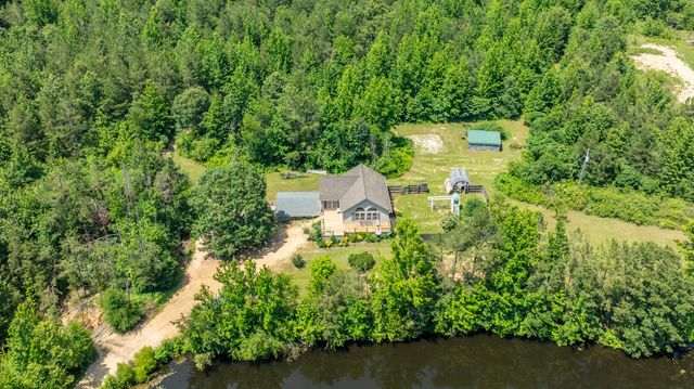 424 Charles McClearen Rd, Hohenwald, TN 38462