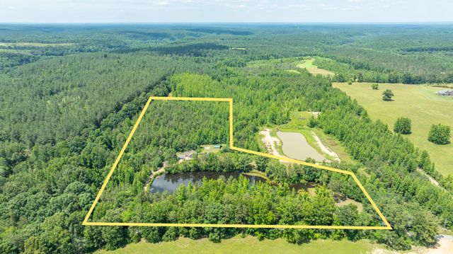 424 Charles McClearen Rd, Hohenwald, TN 38462