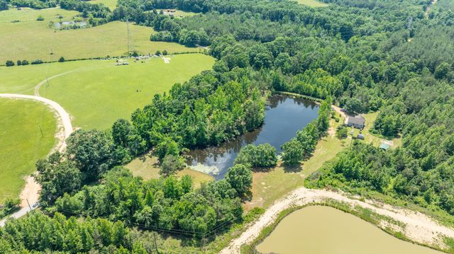 424 Charles McClearen Rd, Hohenwald, TN 38462