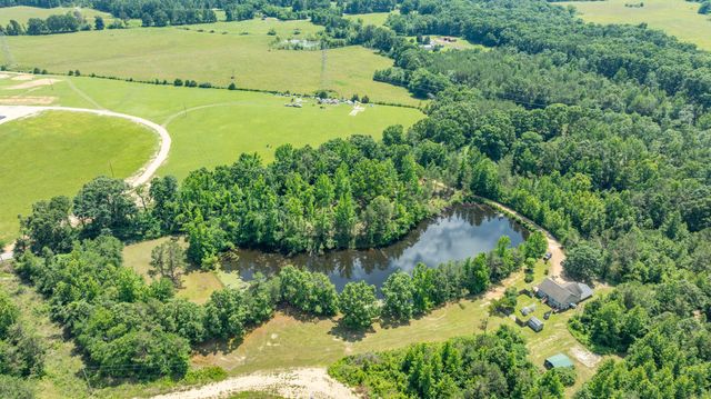 424 Charles McClearen Rd, Hohenwald, TN 38462
