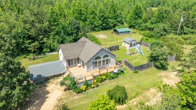424 Charles McClearen Rd, Hohenwald, TN 38462