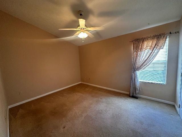 85 Palm Drive, Huntington, WV 25705