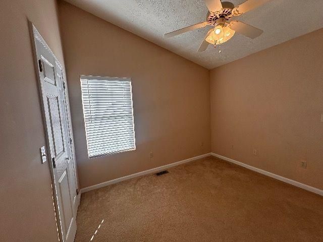 85 Palm Drive, Huntington, WV 25705