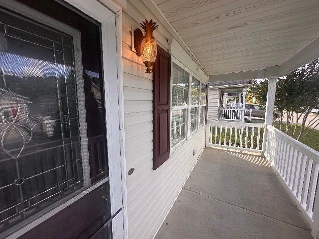 85 Palm Drive, Huntington, WV 25705