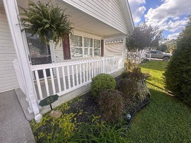85 Palm Drive, Huntington, WV 25705