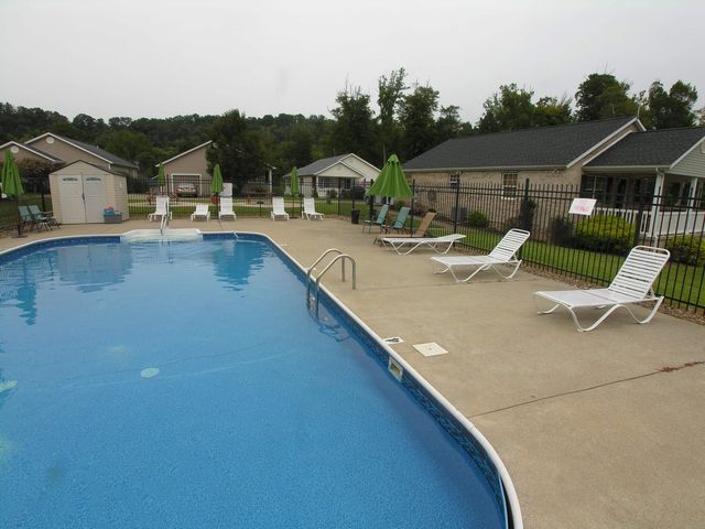85 Palm Drive, Huntington, WV 25705