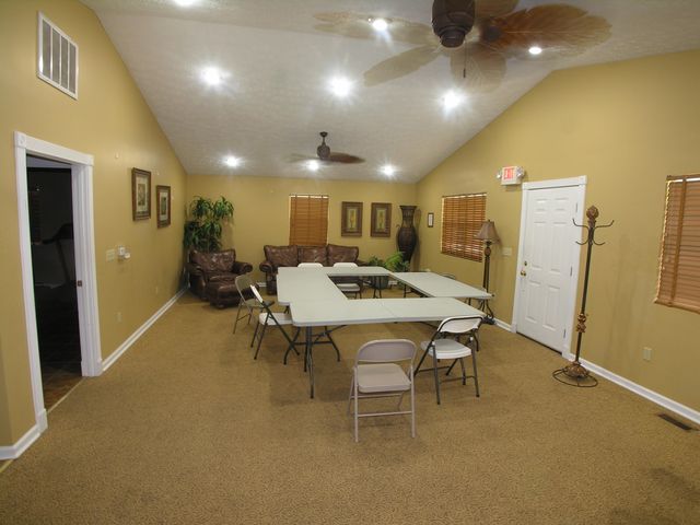 85 Palm Drive, Huntington, WV 25705