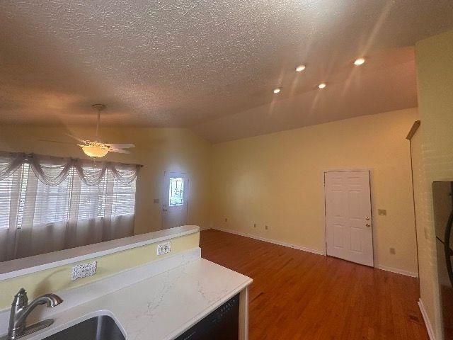 85 Palm Drive, Huntington, WV 25705