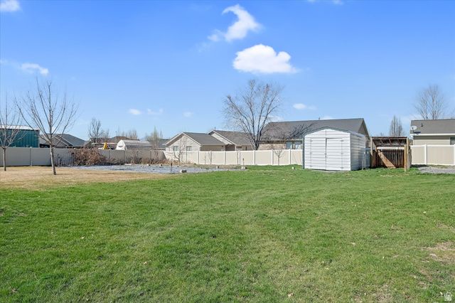 215 E 200 N, Providence, UT 84332