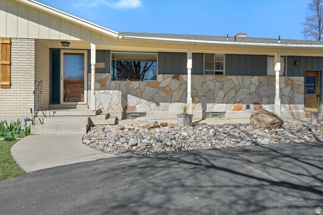 215 E 200 N, Providence, UT 84332