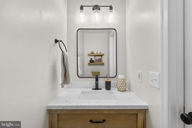 18500 CLOVERCREST CIR, Olney, MD 20832