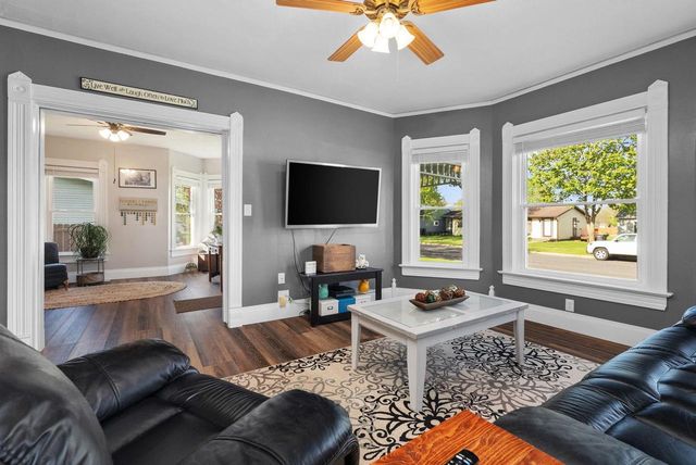 136 Lincoln Street, Poynette, WI 53955