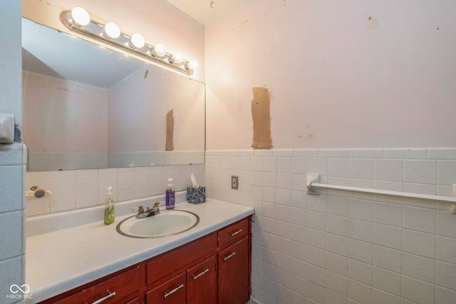 1407 Miami Court N, Plainfield, IN 46168