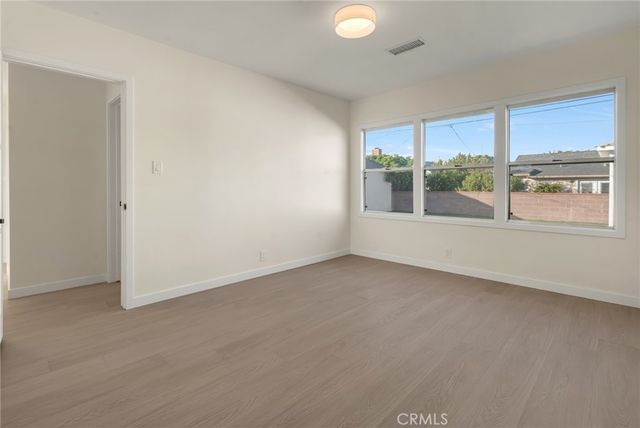 2729 Greentop Street, Lakewood, CA 90712