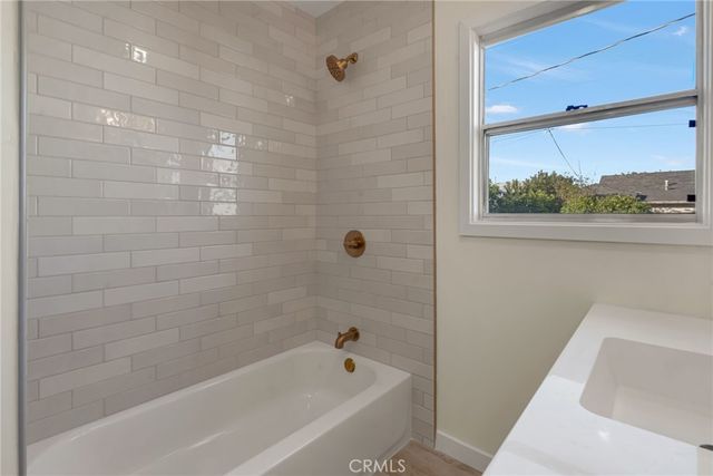 2729 Greentop Street, Lakewood, CA 90712