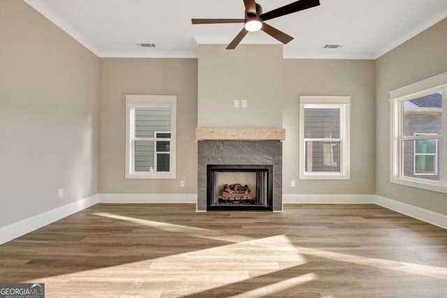 130 Redhaven Drive, Senoia, GA 30276