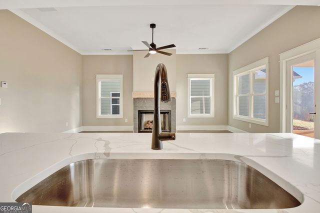 130 Redhaven Drive, Senoia, GA 30276