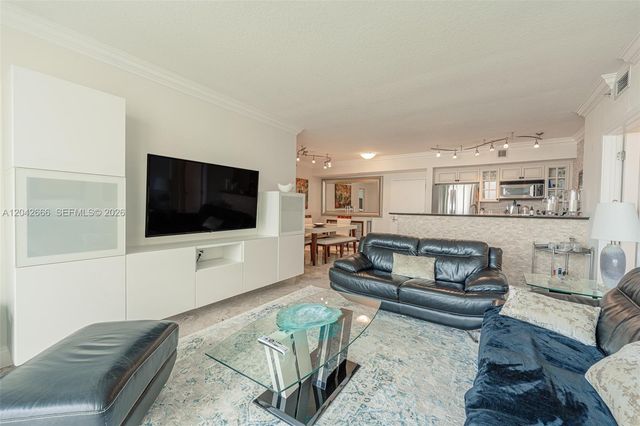 325 S BISCAYNE BLVD 4222, Miami, FL 33131