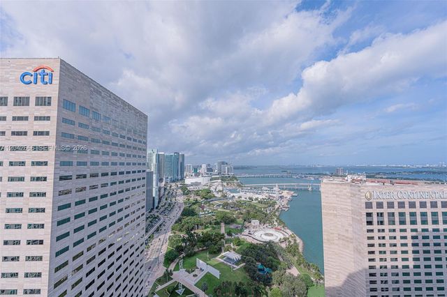 325 S BISCAYNE BLVD 4222, Miami, FL 33131