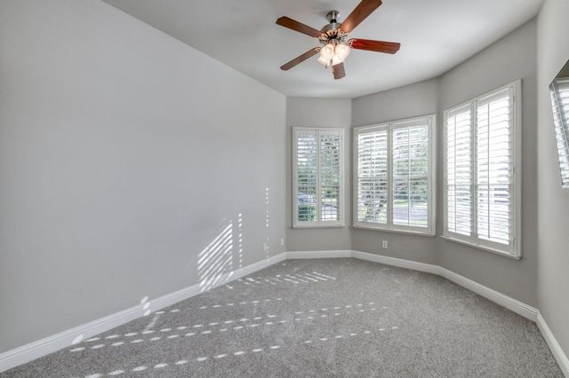 1882 N Nadine Avenue, Clovis, CA 93619