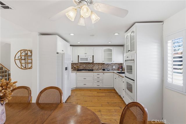 10030 Owensmouth 67, Chatsworth, CA 91311