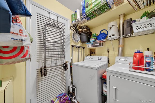 21 Magnolia Lane, Warwick, NY 10990