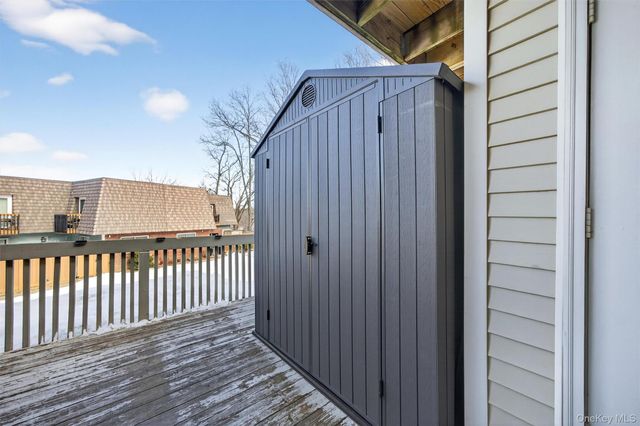 21 Magnolia Lane, Warwick, NY 10990