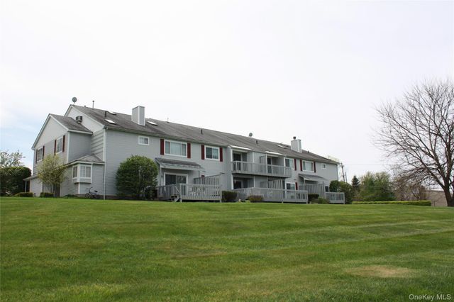 21 Magnolia Lane, Warwick, NY 10990