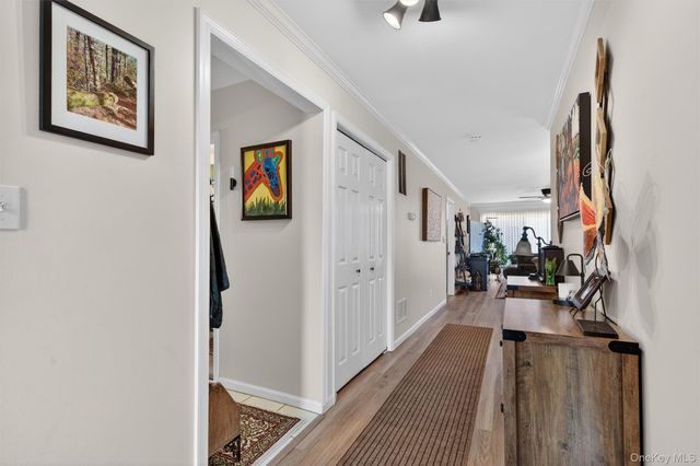 21 Magnolia Lane, Warwick, NY 10990