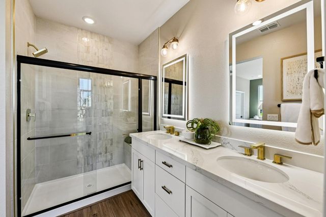 6433 Ventris Walk, Sacramento, CA 95823