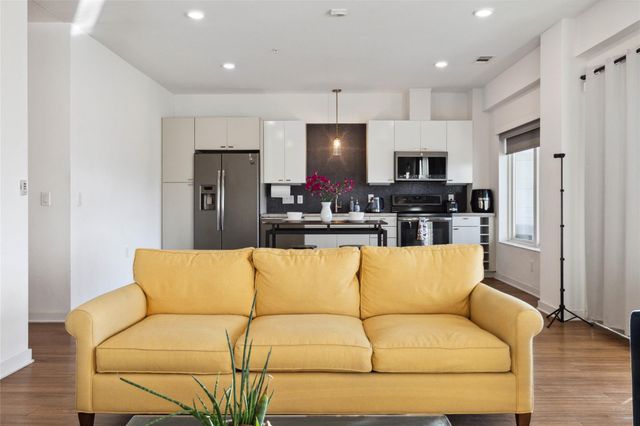 4361 S Congress Ave 209, Austin, TX 78745