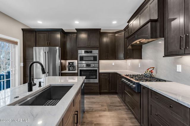 80 Demarest Drive, Manalapan, NJ 07726