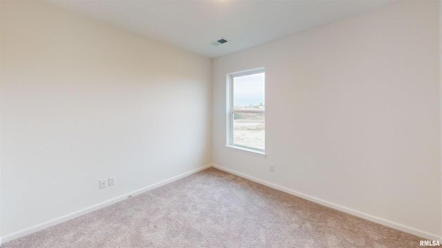 5934 BUTTERFIELD Drive, Bettendorf, IA 52722