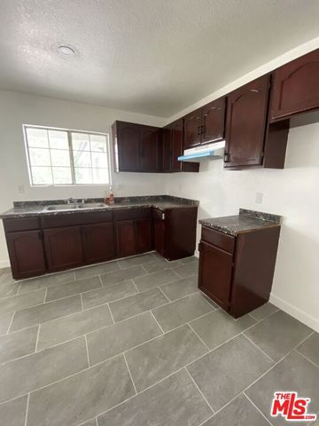 4214 Avalon Boulevard 8, Los Angeles, CA 90011