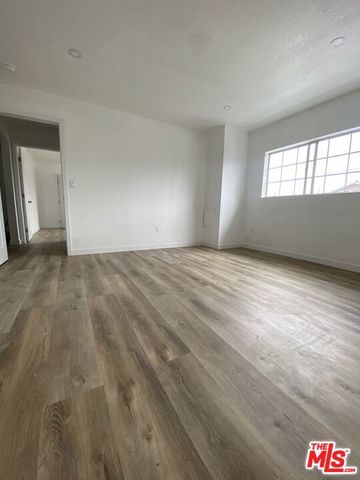 4214 Avalon Boulevard 8, Los Angeles, CA 90011