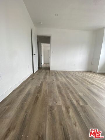4214 Avalon Boulevard 8, Los Angeles, CA 90011
