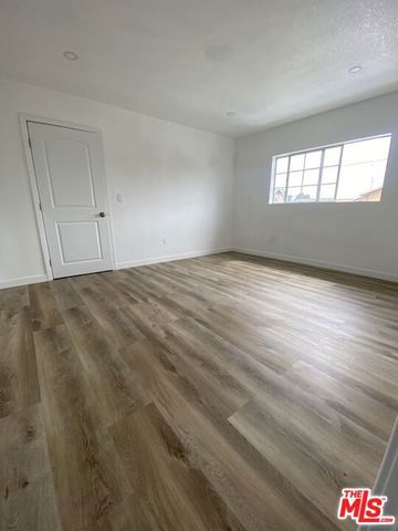 4214 Avalon Boulevard 8, Los Angeles, CA 90011