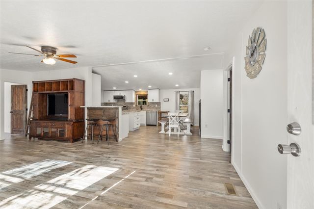 21150 Arnsworth Road, Montgomery, TX 77356