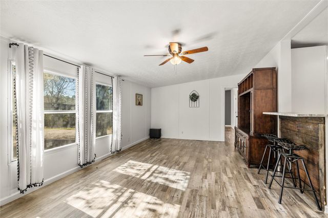 21150 Arnsworth Road, Montgomery, TX 77356