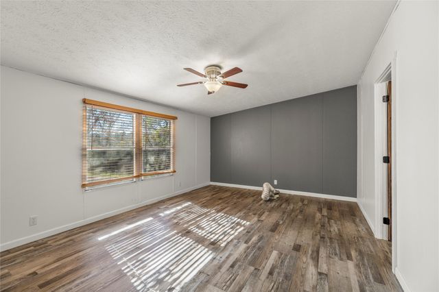 21150 Arnsworth Road, Montgomery, TX 77356