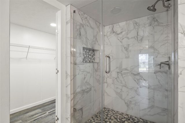 21150 Arnsworth Road, Montgomery, TX 77356