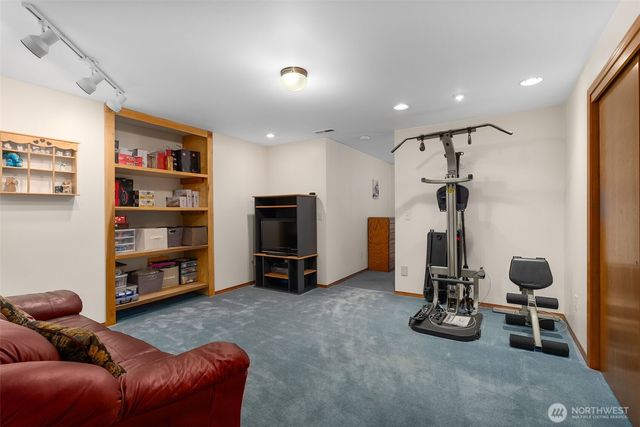 8711 Steamboat Island Road NW, Olympia, WA 98502