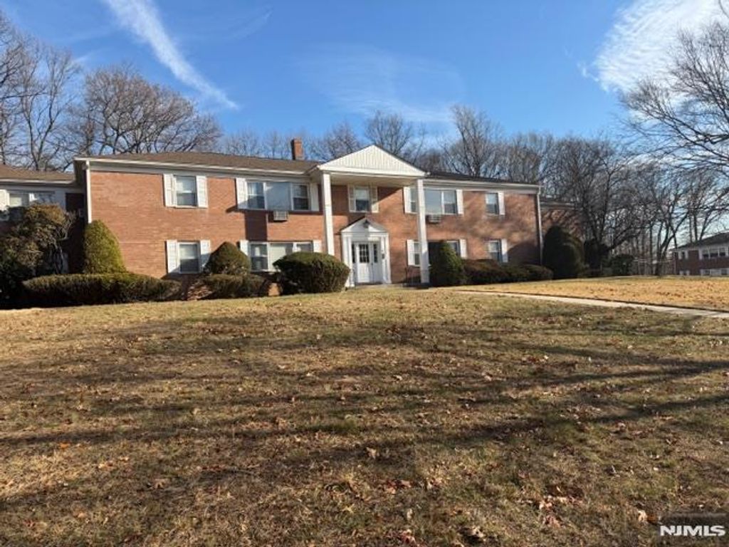 4 Rolling Ridge Road C, Montvale, NJ 07645