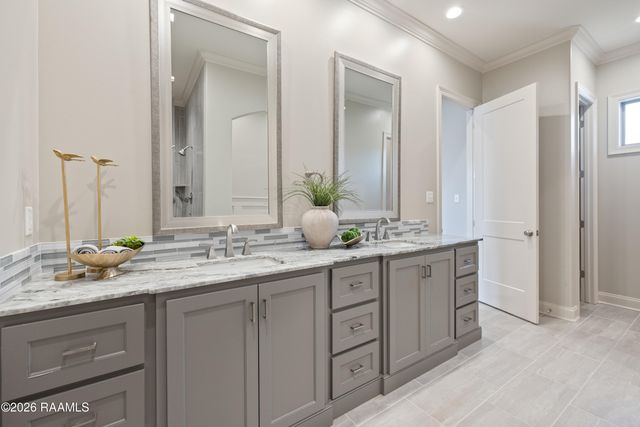 103 Timber Hollow Lane, Lafayette, LA 70508