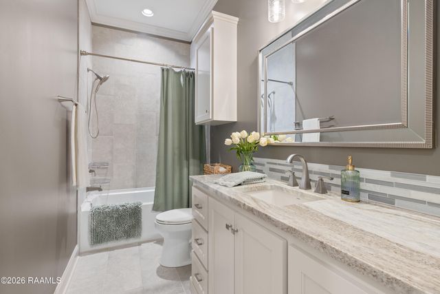 103 Timber Hollow Lane, Lafayette, LA 70508